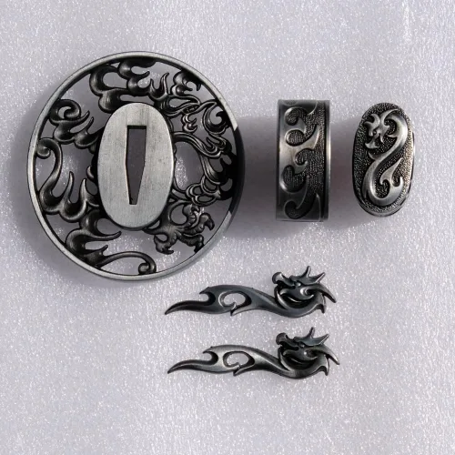 Miniatura 35 de Espada samurái japonesa KOSHIRAE – TSUBA FUCHI KASHIRA MENUKI 68-100
