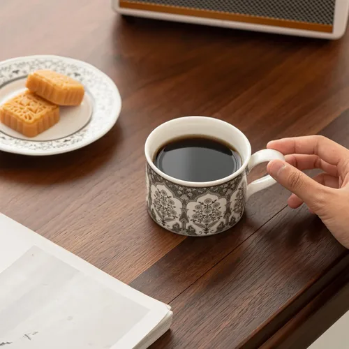 Miniatura 2 de Taza de café de cerámica con platillo, 8 onzas, taza de café de porcelana con margarita gris turco Iznik para oficina en casa, regalos para mujeres