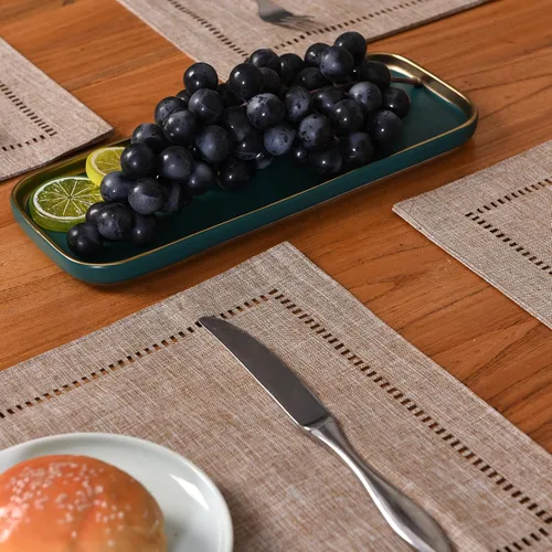 Miniatura 3 de Tosewever Juego de 4 manteles individuales decorativos de lino de 12 x 18 pulgadas, manteles de mesa estilo granja para comedor, boda, fiesta, Café
