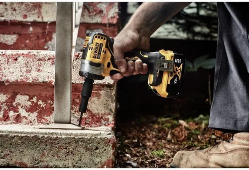 Miniatura 6 de DEWALT DCF913B 20V MAX* 3/8 pulgadas Llave de impacto inalámbrica con yunque de anillo de cerdo (solo herramienta)