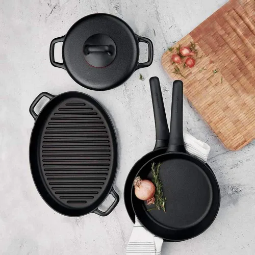 Miniatura 3 de KORKMAZ GUSTO PLUS VOLKANIT - Cazuela baja de 9.4 in / 2.5 L (pequeña 2.6 qt)