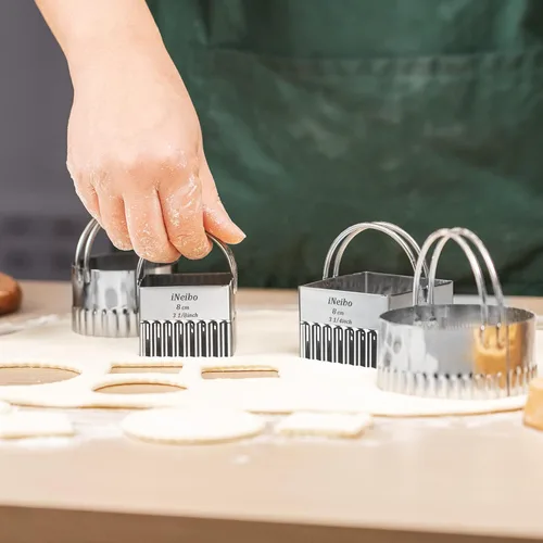 Miniatura 7 de iNeibo Juego de cortadores de galletas con borde estriado, bollos circulares redondos, pastelería y masa para hornear, albóndigas y fondant