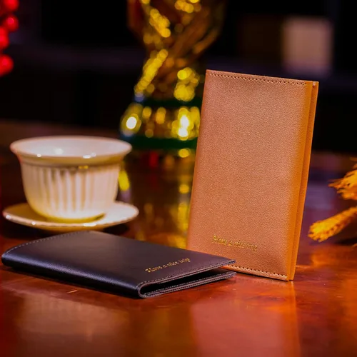 Miniatura 2 de Funda para pasaporte para pasaporte de viaje para mujer, cartera de viaje esencial para hombres y familia. Marrón y negro