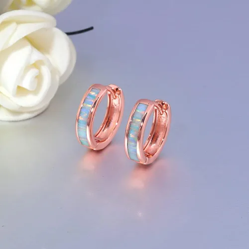Miniatura 21 de CiNily Aretes Huggie de ópalo con bisagras, chapados en oro, hipoalergénicos, pequeños aretes de aro para mujeres, adolescentes, niñas, hombres