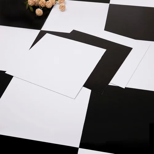 Alow Azulejos autoadhesivos para despegar y pegar, 20 piezas en blanco y negro, suelo de vinilo impermeable, suelo de vinilo fácil de colocar para