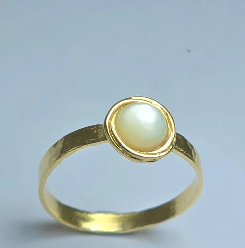 Miniatura 37 de Anillo de oro de piedras preciosas, anillo de piedra chapada en oro de 14 quilates, anillo de piedra apilable, anillo de oro de piedra pequeña