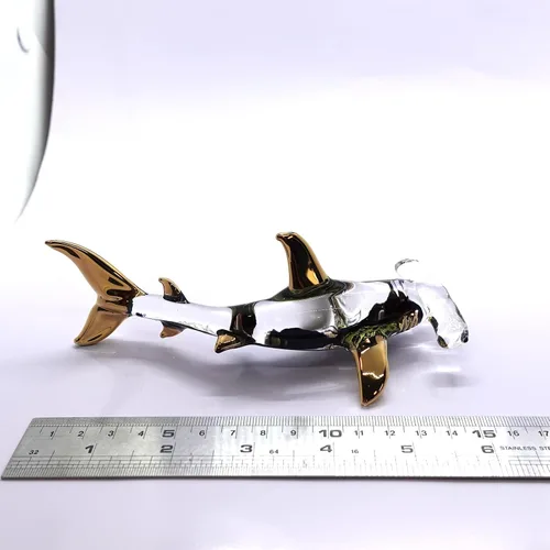 Miniatura 2 de Hammerhead - Figuras en miniatura de tiburón, animales marinos, pintadas a mano, arte de vidrio soplado, adornos dorados, regalo coleccionable