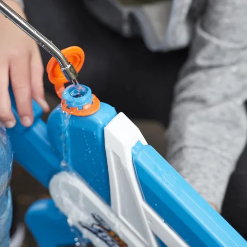 Miniatura 5 de Nerf Super Soaker Twister Water Blaster, 2 corrientes de agua giratorias, bomba al fuego, diversión de chorro de agua al aire libre para niños