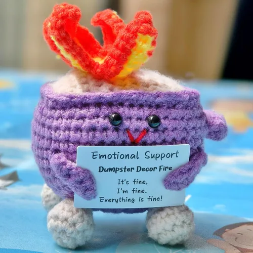 Levvohd Decoración de Contenedor de Basura de Apoyo Emocional Fire, Divertida Muñeca de Ganchillo y Tejido Hecha a Mano, Lindos Accesorios de Morado