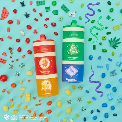 Miniatura 6 de Whiskware Harry Potter Contenedores Apilables para Aperitivos para Niños y Niños Pequeños, 3 Tazas Apilables para Aperitivos para la Escuela y Juego