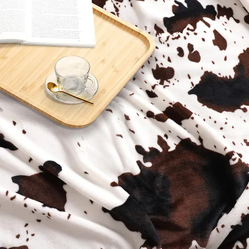 Miniatura 6 de Edenleaf Manta de franela con estampado de vaca de 60 x 80 pulgadas, manta de vaca ultra acogedora para sofá, cama y viajes, manta decorativa de 02