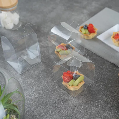 Miniatura 8 de Restaurantware - Cajas de recuerdo de boda de 2.8 x 2.4 pulgadas, 100 cajas de dulces transparentes con parte superior de trébol. Para bodas, baby