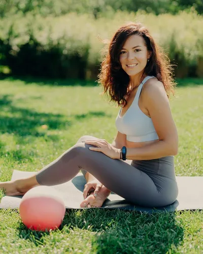 Miniatura 3 de Sundwudu Paquete de 5 leggings para mujer, control de abdomen, pantalones de yoga negros suaves de cintura alta para entrenamiento, tallas regulares