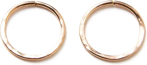 Miniatura 16 de Pequeños aros chapados en oro rosa martillado, mini aretes de aro, aretes de aro Huggie