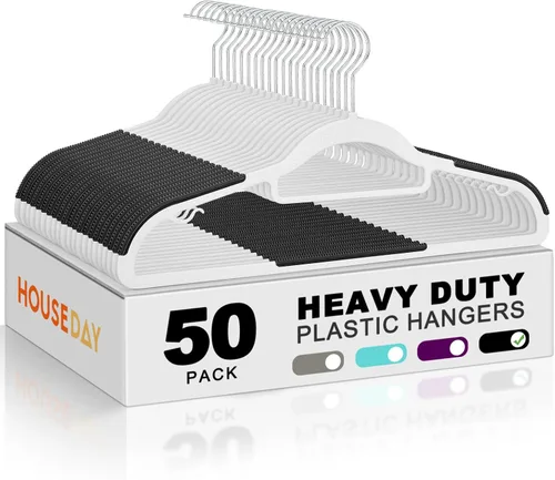 HOUSE DAY Paquete de 50 perchas de plástico, perchas de plástico antideslizantes con agarre de goma, percha resistente con gancho giratorio de 360º,