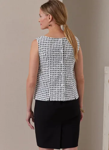 Miniatura 15 de Butterick Palmer/Pletsch - Kit de patrón de costura semiajustada para tops de Misses', código de diseño B6925, tallas 16-18-20-22-24