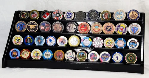 Miniatura 3 de 4 filas 40 Challenge Coin Casino Chip Display Case Rack Holder Stand para mesa Estante Escritorio Acabado negro