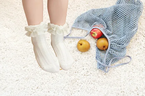 Miniatura 3 de Gwenvenni Calcetines de algodón con volantes y ribete de encaje para niñas pequeñas, paquete de 5
