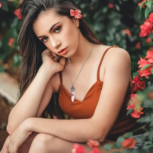 Miniatura 7 de Collar con colgante de cristal envuelto en flores, cristales curativos de Reiki, collares de piedra preciosa de cuarzo para mujer