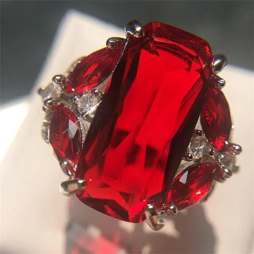 Miniatura 4 de Anillo de plata de ley 925 de lujo para mujer, rectángulo brillante, gema roja, anillo de princesa, ojo de caballo, anillo de rubí de ojo