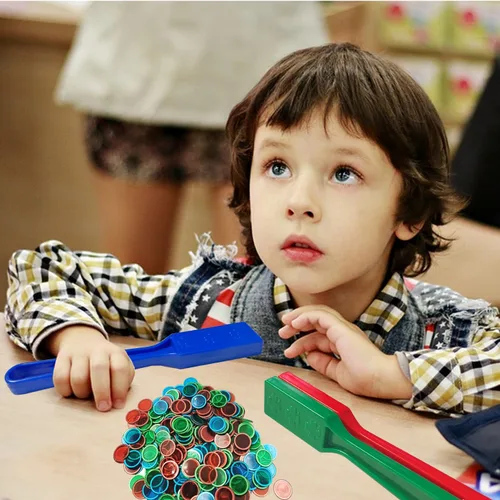 Miniatura 5 de SEETOOOGAMES Juego de chips de bingo de varita magnética, 300 fichas de metal con 3 varitas magnéticas para aula, aprendizaje de ciencias, conteo