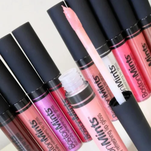Miniatura 6 de Back Bay Berry Lip Gloss (0.25 onzas), vegano, sin gluten, fórmula libre de crueldad animal con aloe, vitaminas C y E, extracto de menta verde y un