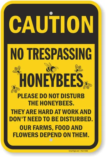 SmartSign letrero de aluminio, leyenda: "No Trespassing Honeybees" con gráfico, 18 pulgadas de alto x 12 pulgadas de ancho, negro o amarillo