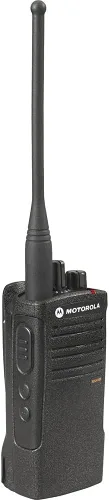 4 x Motorola RDU4100 RDX Business Series Radio UHF bidireccional (negro) (RDU4100) + 4 auriculares Motorola HKLN4604 PTT – Paquete de 4 con paquete