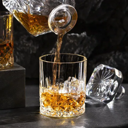 Miniatura 3 de Juego de decantador de whisky cuadrado de 23Oz con 2 vasos en caja, juego de decantador para licor de scotch, juego de decantadores de vino y whisky