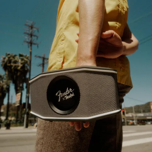 Miniatura 7 de Fender x Teufel ROCKSTER GO 2 Altavoz portátil Bluetooth – Sonido potente, resistente, impermeable, batería de 28 horas, correa de transporte