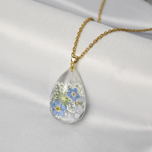 Miniatura 94 de Collar de flores silvestres prensadas con encaje de Forget-Me-Not y Queen Anne Collar de flores prensadas de oro Collares hechos a mano