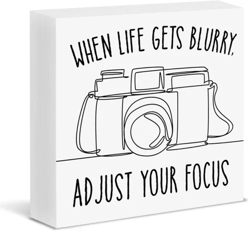 Regalos inspiradores para fotógrafos, regalos de fotografía, cámara When Life Gets Blurry Ajustar tu enfoque, letrero de bloque de madera para el