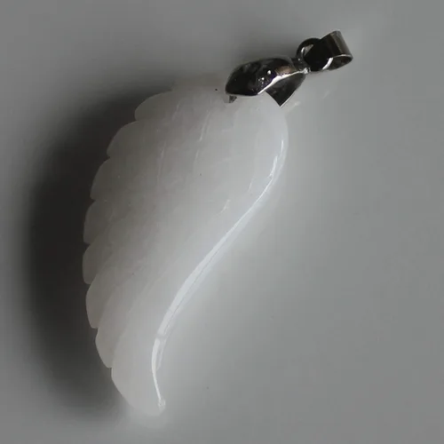 Miniatura 2 de 1.378 in tallada a mano mixta gemstom ala de ángel para collar colgante de cuentas (jade blanco)