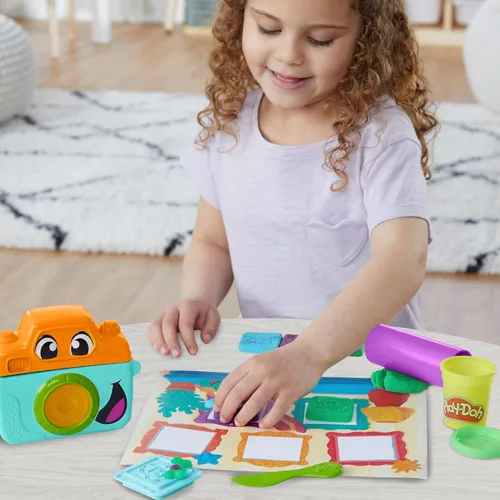 Miniatura 7 de Play-Doh Photo Fun Starter Set, Juguete de Cámara para Niños para Juego de Simulación, Artes y Manualidades para Niñas y Niños de 2+ con 7