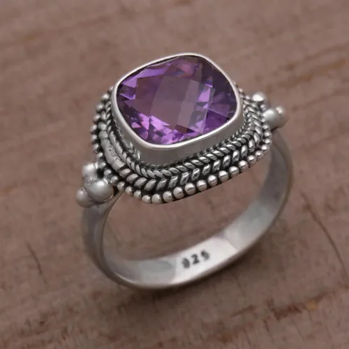 Miniatura 2 de NOVICA Anillo de cóctel artesanal hecho a mano con amatista, plata de ley 925 de Bali, morado, piedra natal ultra violeta de Indonesia con piedra