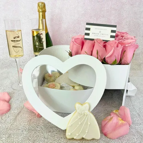 Miniatura 5 de Unikpackaging - Caja de 2 niveles con forma de corazón para flores de lujo y arreglos de regalo, con tapa, tamaño 9 x 8 x 6.5 pulgadas, caja