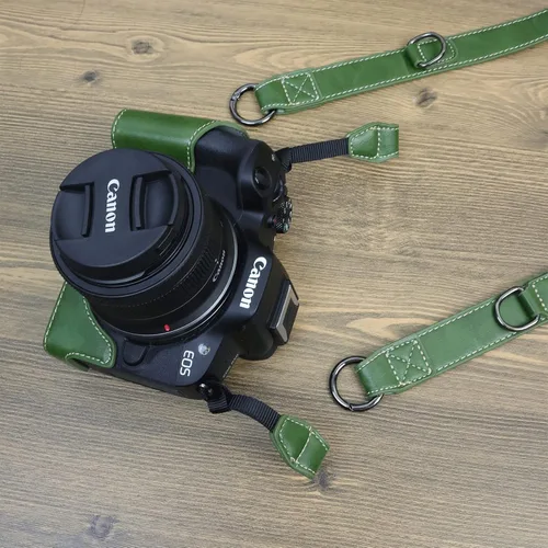 Miniatura 9 de MUZIRI KINOKOO Funda Protectora para Cámara Canon EOS R50/R100 y Lente 18-45mm, de Cuero PU EOSR50 R100 Incluyendo Media Funda, Tapa Abatible, Verde
