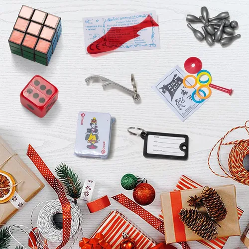 Miniatura 5 de JOYIN Paquete de 8 recuerdos de fiesta de Navidad con diseño de cascanueces sin broches para fiestas con suministros de fiesta para niños y adultos