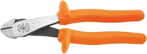 Miniatura 5 de Klein Tools 200048EINS Alicates fabricados en EE. UU., Alicates de corte diagonal aislados con cabeza en ángulo y empuñaduras aisladas nominales