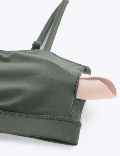Miniatura 5 de CRZ YOGA Butterluxe - Brasier deportivo ajustable con tirantes delgados para mujer, con relleno, sin varillas, cuello cuadrado, para entrenamiento