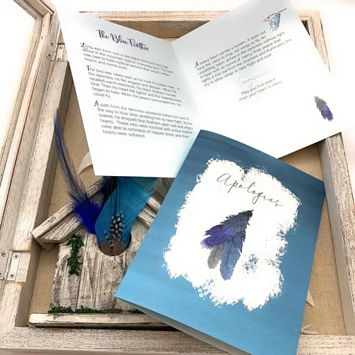 Miniatura 3 de Smiling Wisdom - Tarjeta de felicitación de disculpas y plumas que simbolizan disculpas y perdón - Hombres Mujeres Pareja Familia - Pluma azul