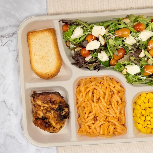 Miniatura 3 de EconoHome Paquete de 50 platos desechables con 5 compartimentos, bandeja compostable de caña de azúcar y bagazo ecológica, apta para microondas