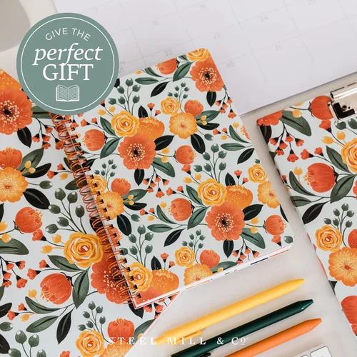 Miniatura 7 de Steel Mill & Co - Cuaderno de espiral mini lindo, 8.25" x 6.25", diario con tapa dura y 160 páginas forradas, diseño floral naranja Anaranjado floral