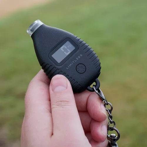Miniatura 2 de Medidor digital de presión de neumáticos parlante con pantalla digital LCD retroiluminada, lectura de voz audible en PSI, luz LED y gancho para Negro