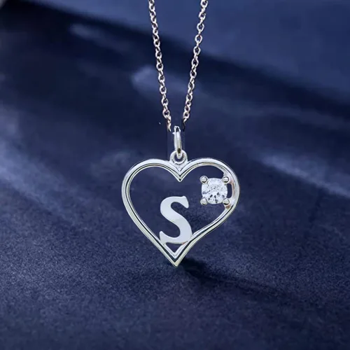 Miniatura 5 de Colgante de plata de ley corazón y letra S