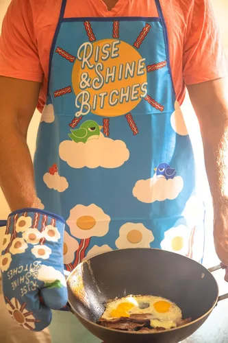 Miniatura 4 de Crazy Dog T-Shirts Rise And Shine Bitches Funny Breakfast Bacon Y Huevos Accesorios de Cocina Gráficos Divertidos Ropa de Cocina Cool Food Novedad