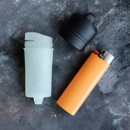 Miniatura 6 de Exotac FireSLEEVE - Funda resistente al agua para encendedor - brilla en la oscuridad Brillan en la oscuridad