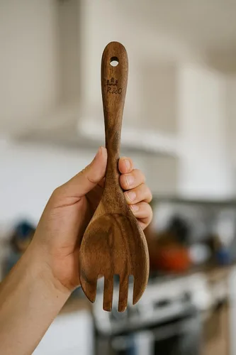 Miniatura 2 de R&C Juego de utensilios de cocina de madera, 9 piezas, herramientas de cocina de teca con soporte y ganchos, antiadherentes, resistentes al calor