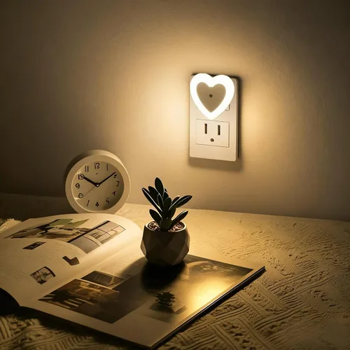 Miniatura 6 de Luces nocturnas LED enchufables (paquete de 4), sensor de atardecer a amanecer de encendido/apagado automático, luz nocturna en forma de corazón