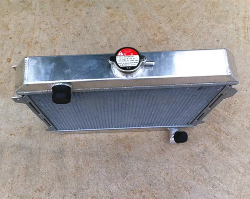 Miniatura 5 de Radiador de aluminio completo de 3 filas para Nissan Datsun Stanza 620 L20B 1975-1979 Manual 1976 1977 1978